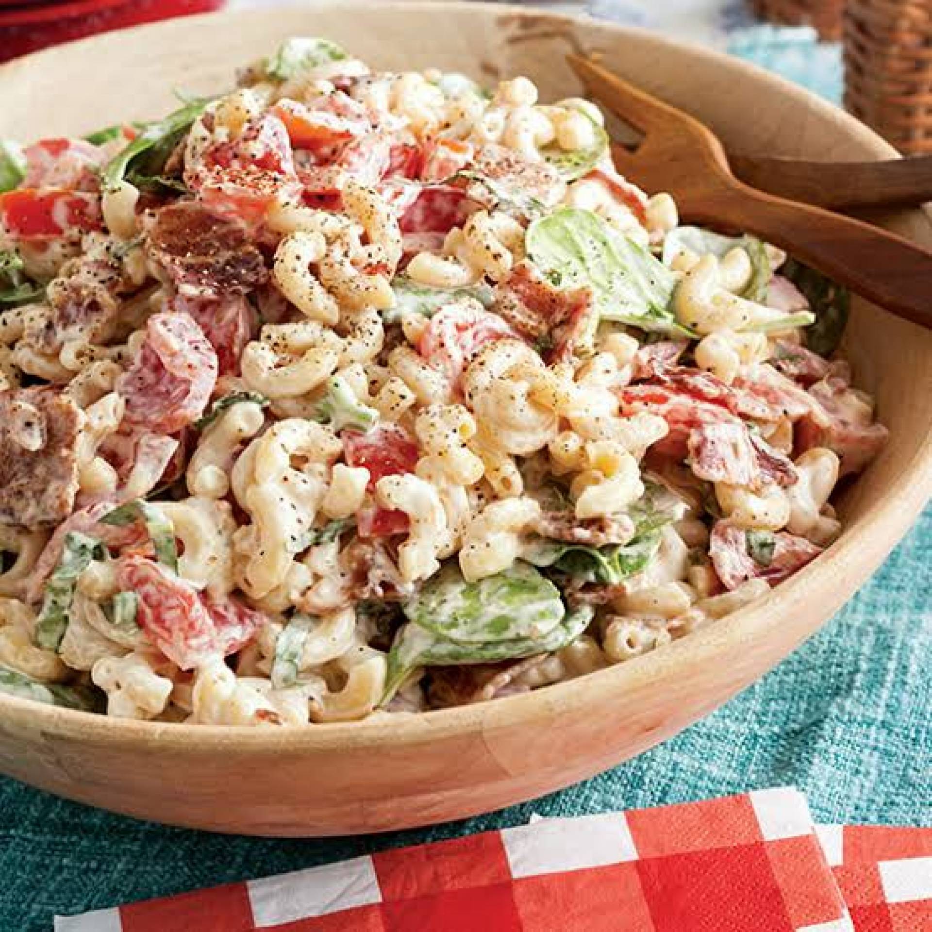 BLT Pasta Lunch Salad